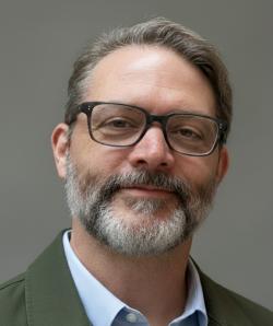 Arin Connell headshot