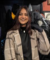 Renu Madhuraj Jadhav photo