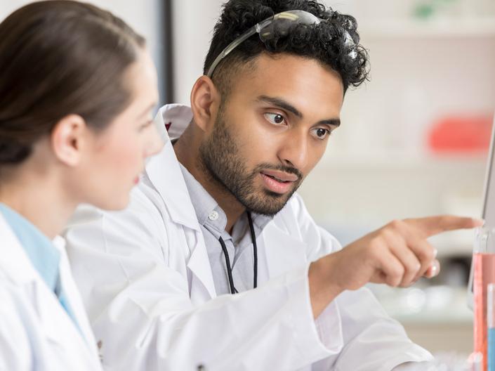 Students working in a lab