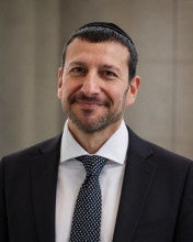 Julian Stelzer headshot.