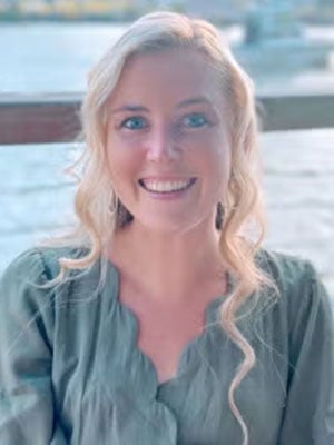 Colleen Carroll headshot