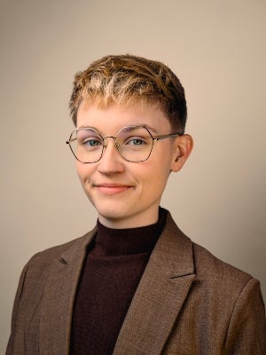 Headshot of Christine Marlow