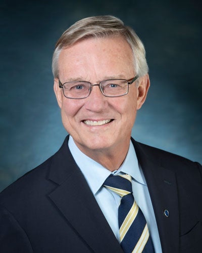 Headshot of National Academy of Engineering president John Anderson