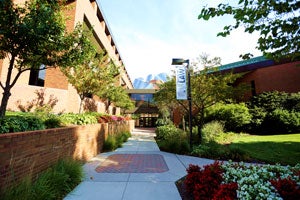 Law-School-Entrance-horizontal