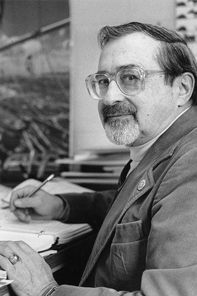 Photo of Simon Ostrach