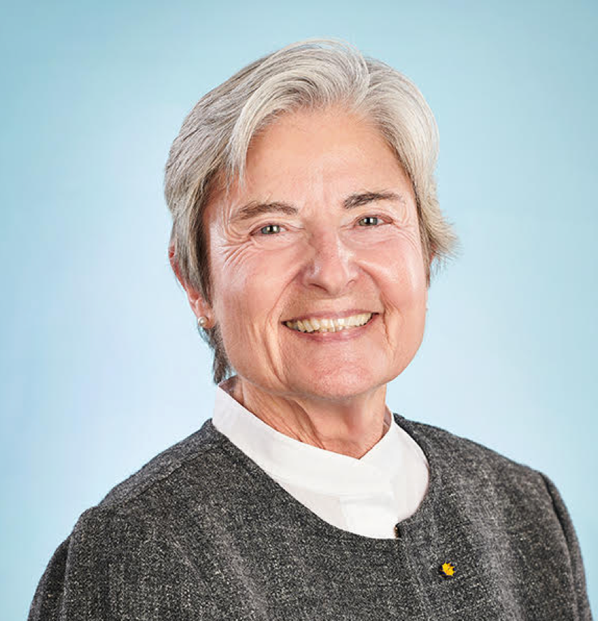 headshot photo of Cynthia Beall