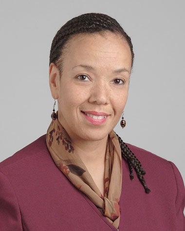 Tanya Edwards headshot