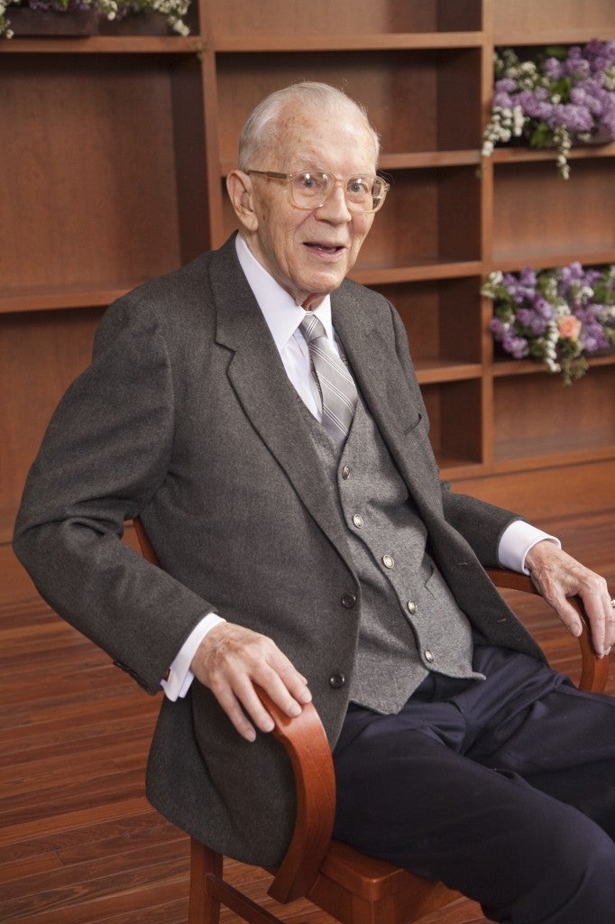 Tink Veale 7168 682x1024