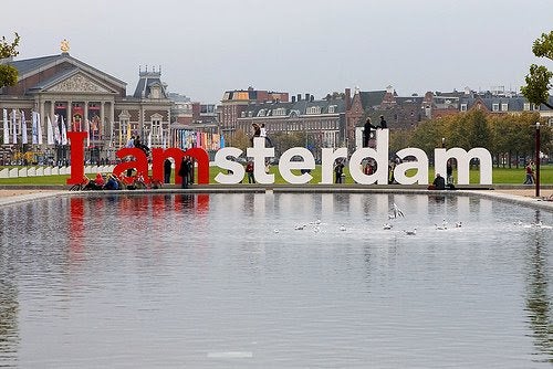 image of i amsterdam sign
