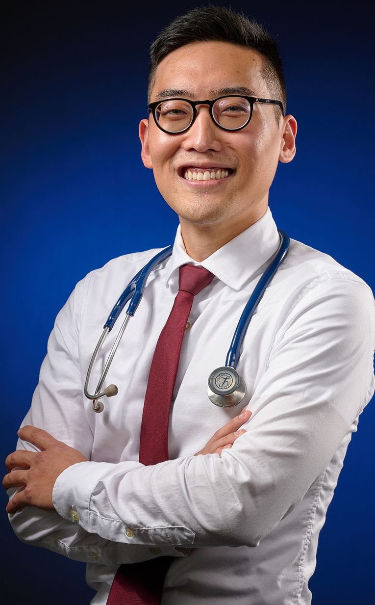 headshot of Uriel Kim