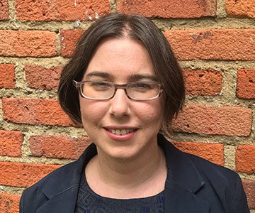 Headshot of Einav Rabinovitch-Fox