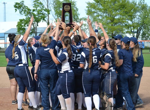 Softball team hoists Super Regional trophy