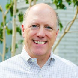 Tom King headshot