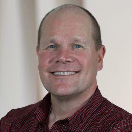 headshot of Weatherhead School of Management professor Bill Mahnic