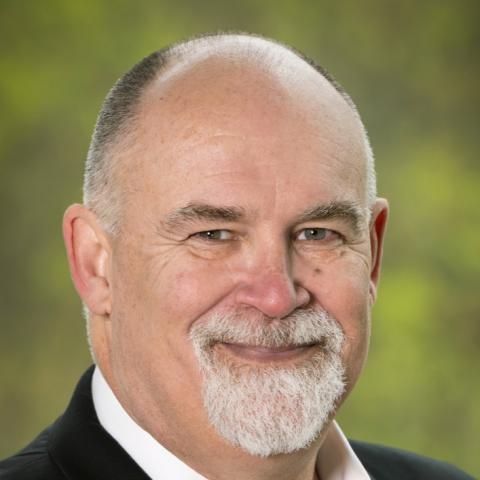 Ric Kruszynski headshot