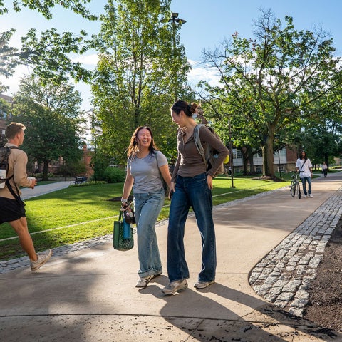 Students walking on the Case Quad at CWRU