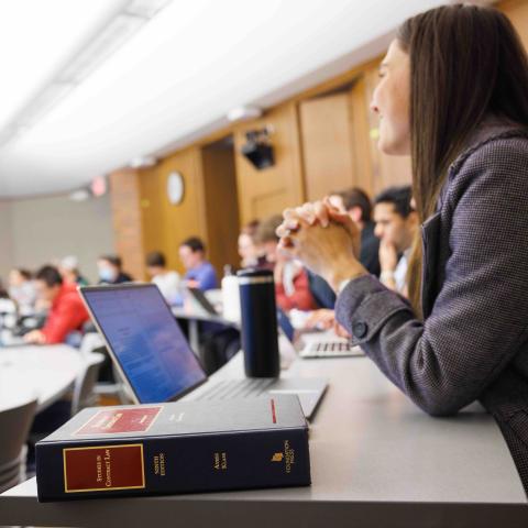10202022_LAW_Class%20Sessions_Students_A58_Prof%20Daniel%20Jaffe_2194_By%20FJ%20Gaylor%20%281%29-min-min.jpg