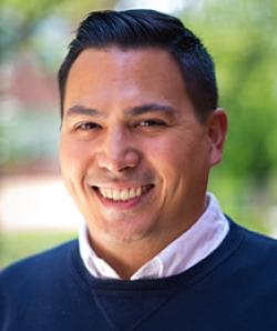 headshot of Andrew Geronimo