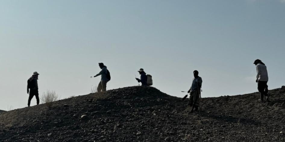 Takele Mihretie and other geologists in Woranso-Mile, Afar