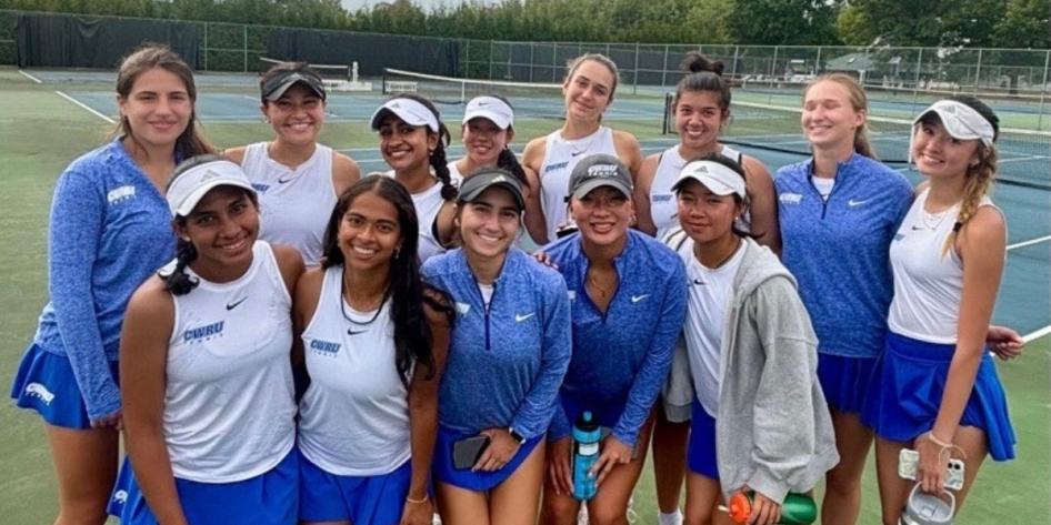 Katalina Wang and members of the women's tennis team. 