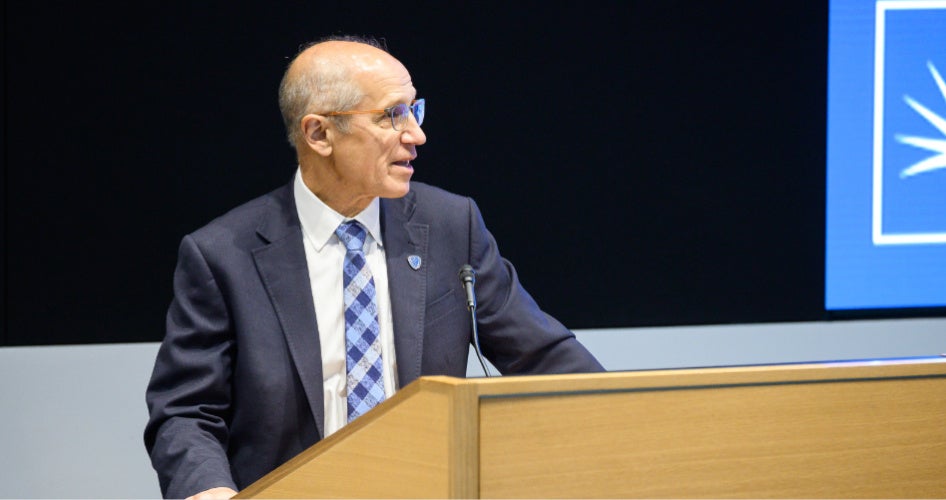 Dean Gerson speaking at the stethoscope ceremony