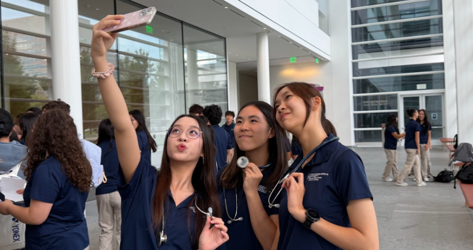 Students take a selfie at the stethoscope ceremony
