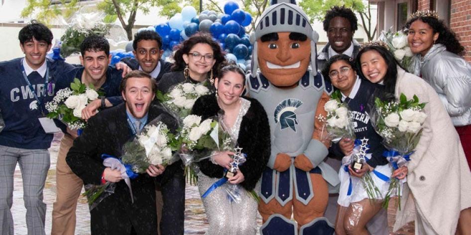homecoming-court