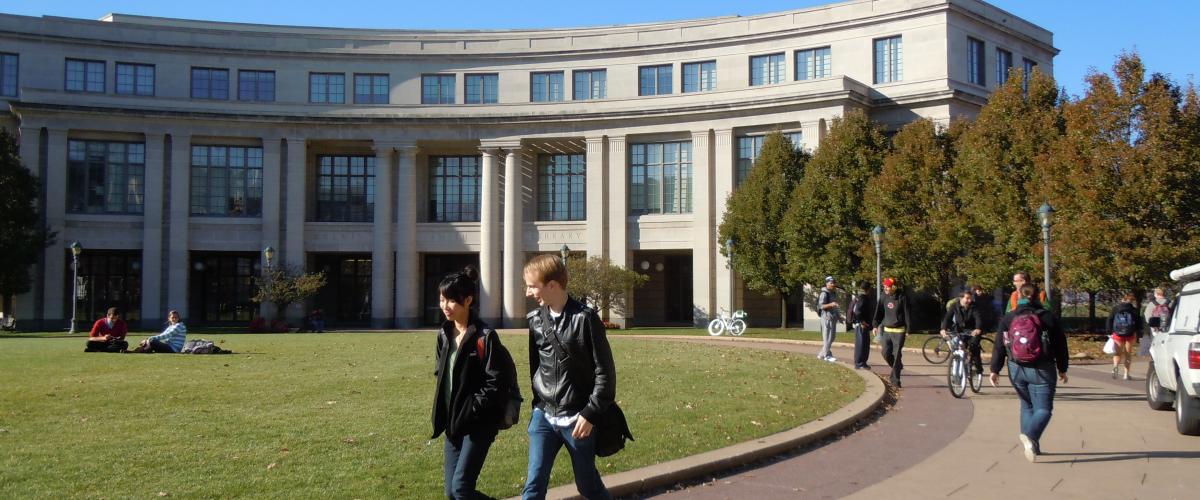 Front of the Kelvin Smith Library