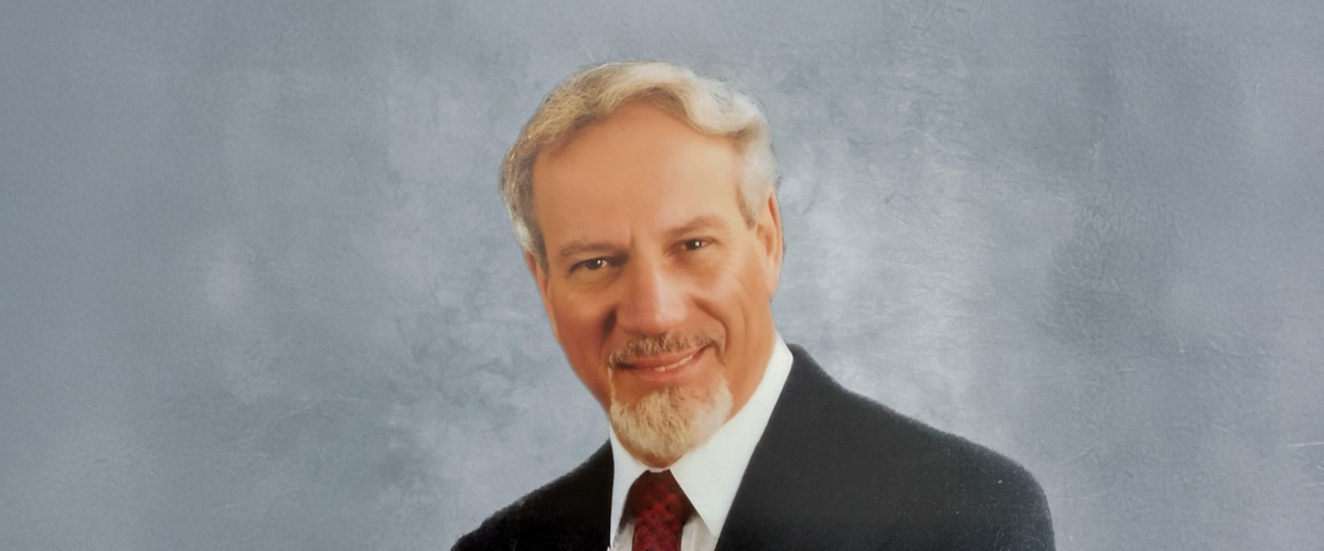 Portrait photo of Tony Saada