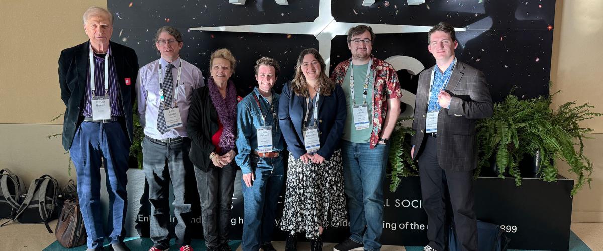Photo of Robert Brown at the American Astronomical Society meeting with CWRU alumni