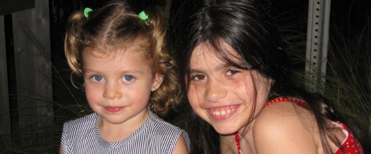 Isabela-and-Maya-Carroll-_3
