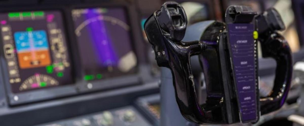 airplane-driving