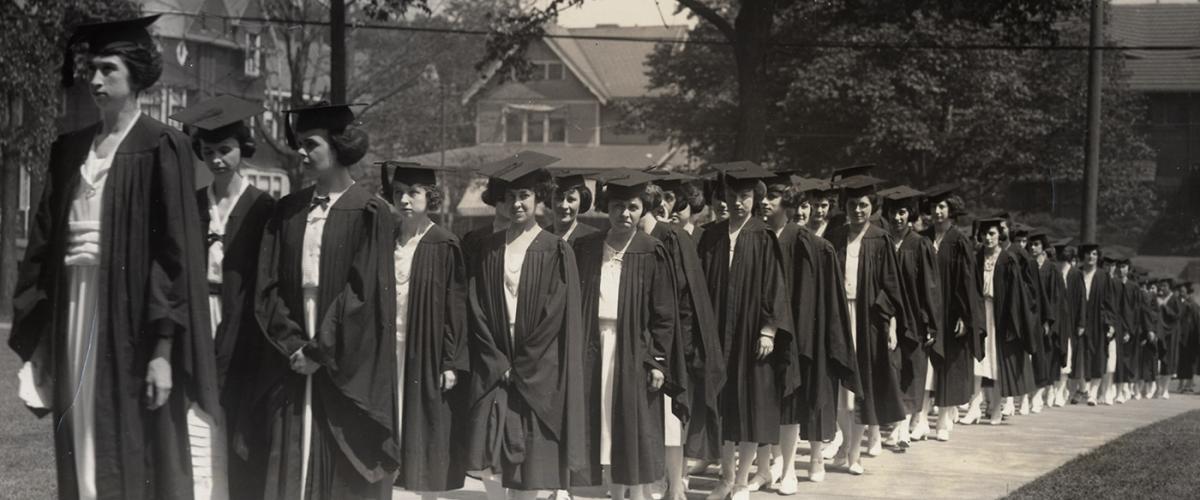 commencement-mather-college-1922