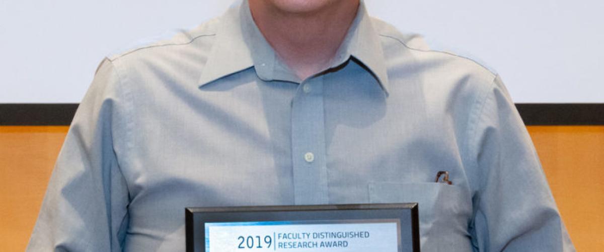 Jonathan%20Haines%20Distinguished%20Faculty%20Award.jpg