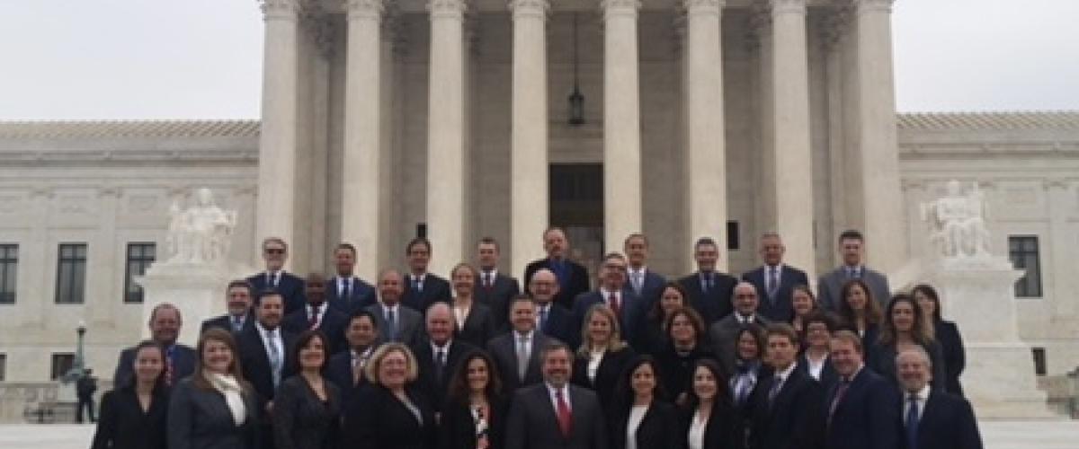 LAW%20faculty%20and%20alumni%20at%20Supreme%20Court.jpg