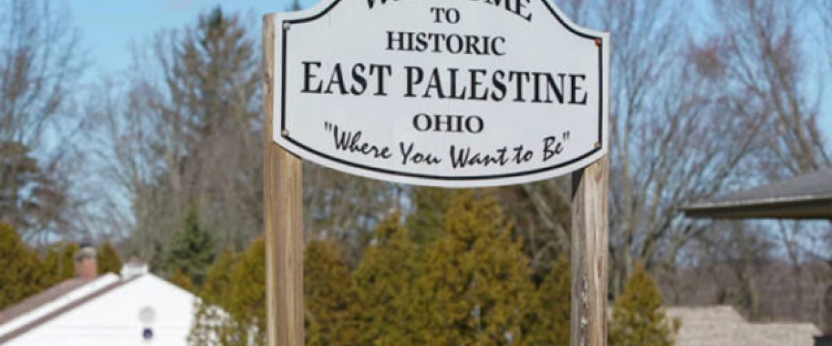 eastpalestinesign169.jpg