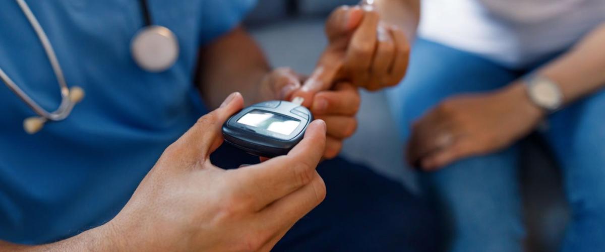 glucose-meter-diabetes-feat