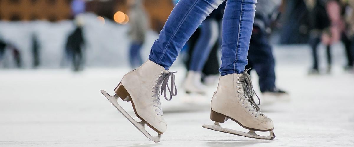 ice-skating-feat