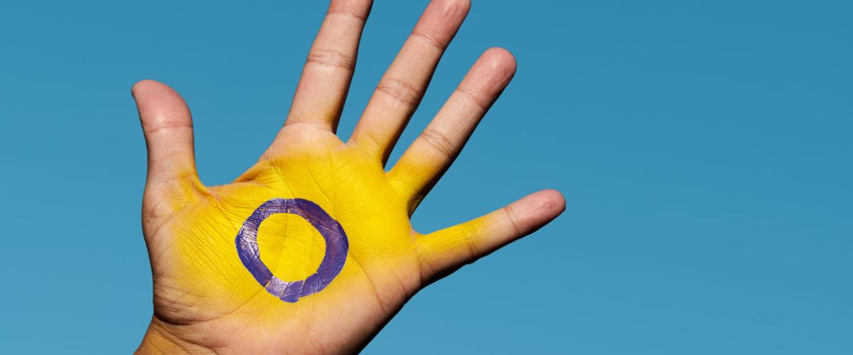 intersex-hand-feat