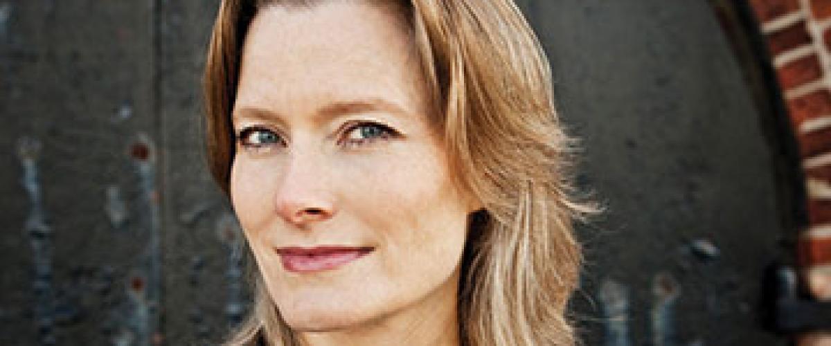 jennifer-egan-c-pieter-m-van-hettem-feat
