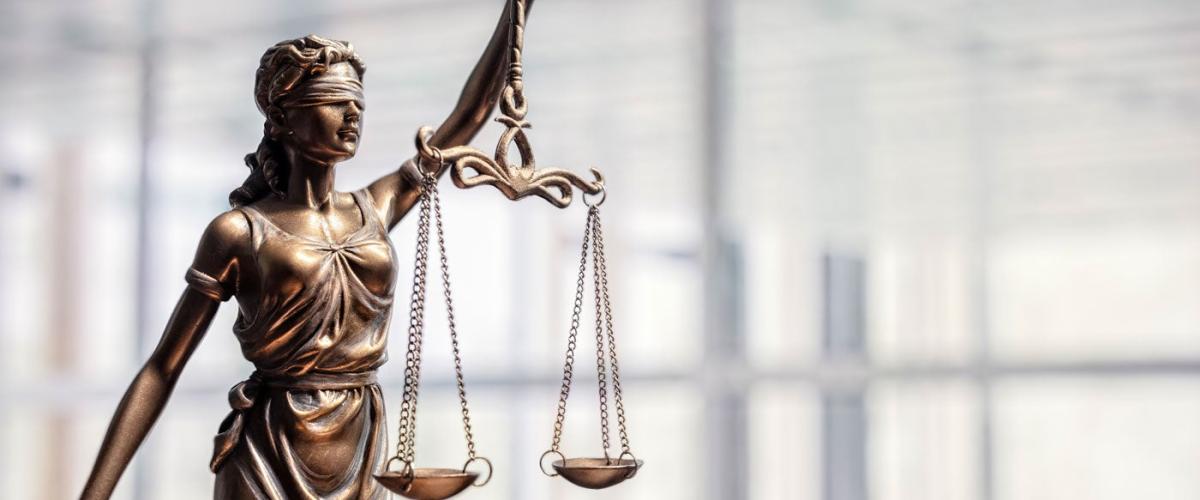 law-lady-justice-feat