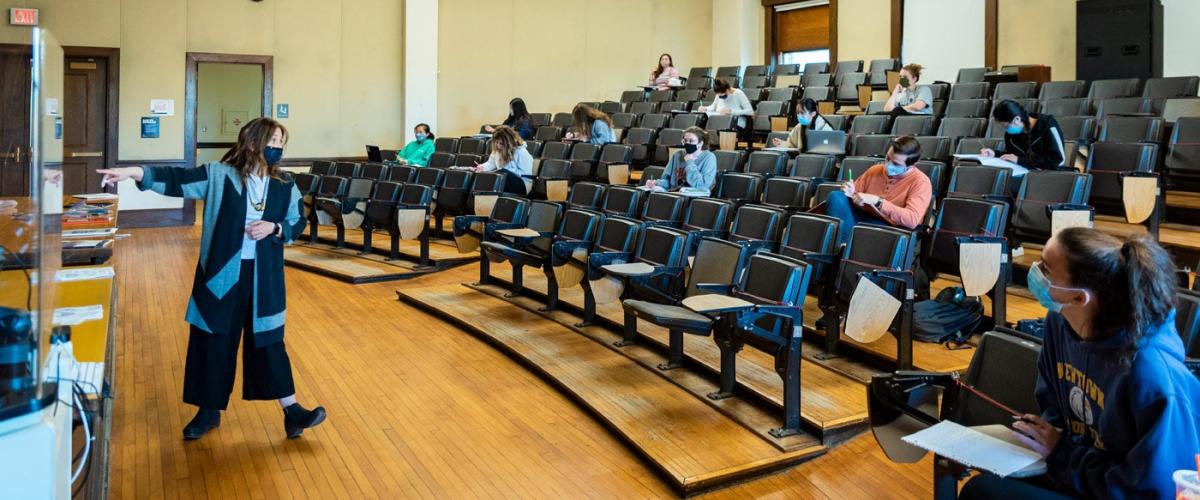mask-covid-classroom-feat
