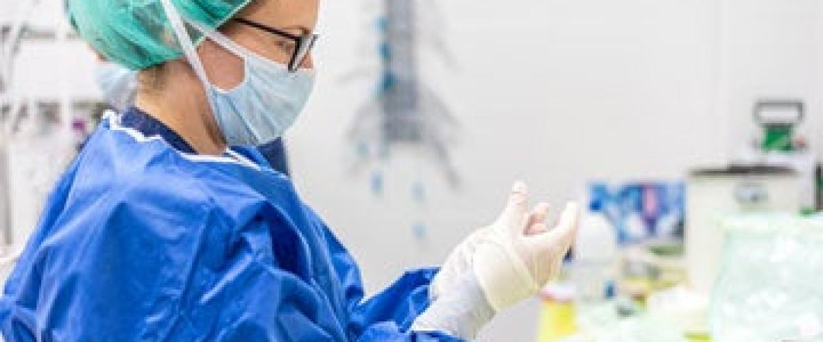 nurse-researcher-feat