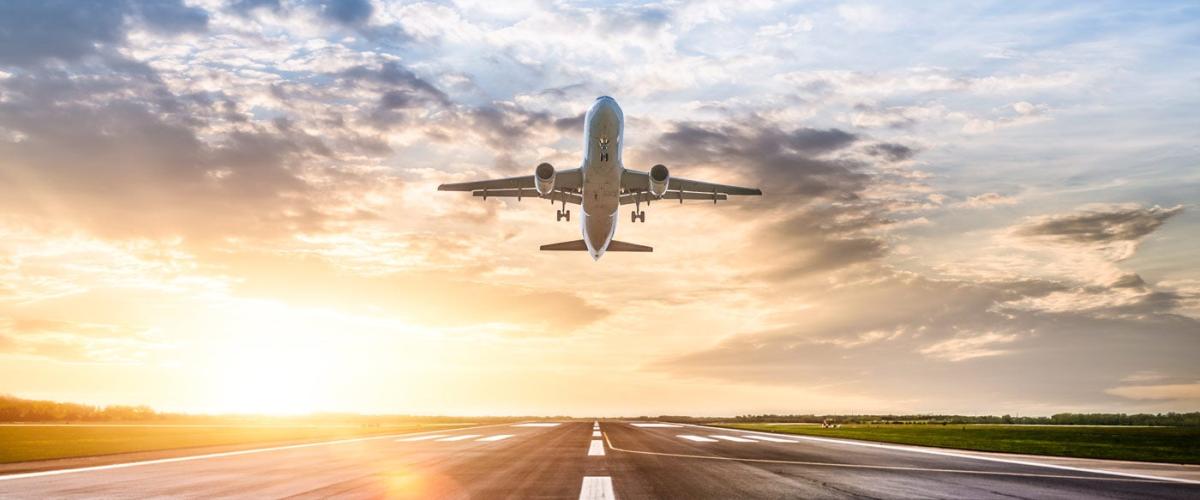 plane-take-off-feat