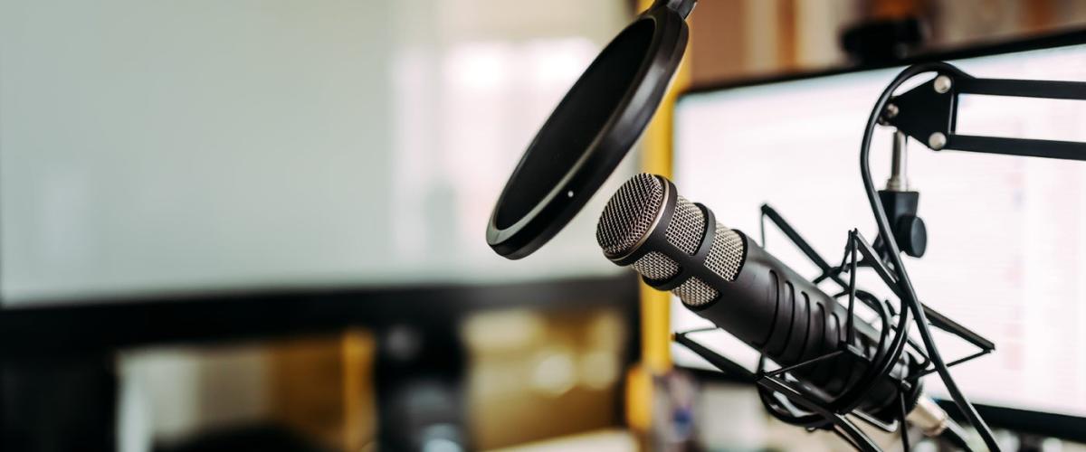 podcast-feat