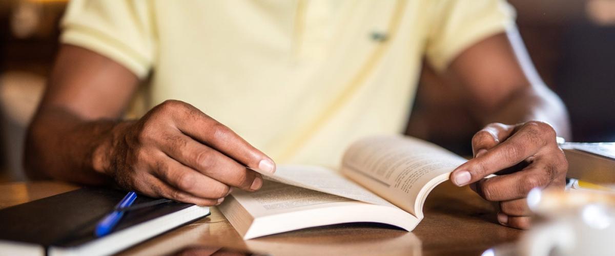 reading-book-feat