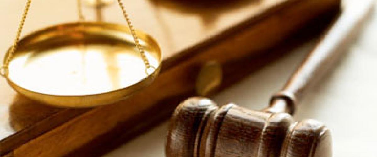 scales-gavel