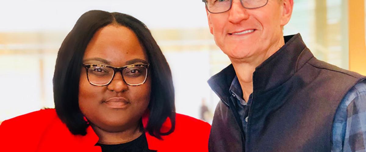 shanelle-smith-tim-cook