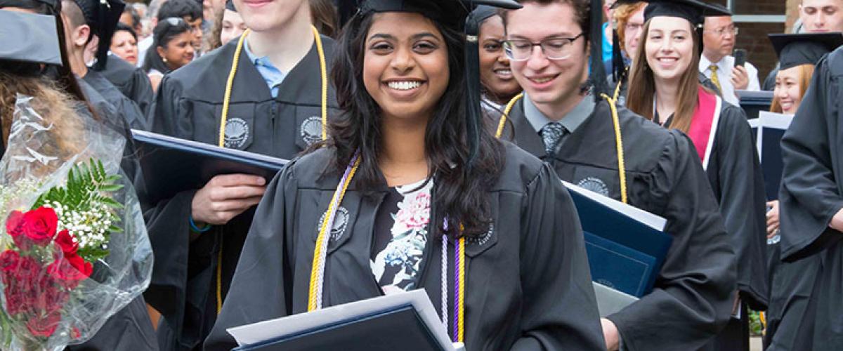smiling-graduates-dm