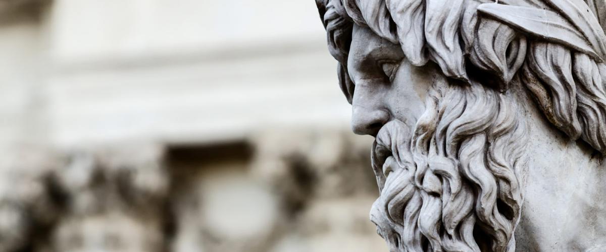 zeus-statue